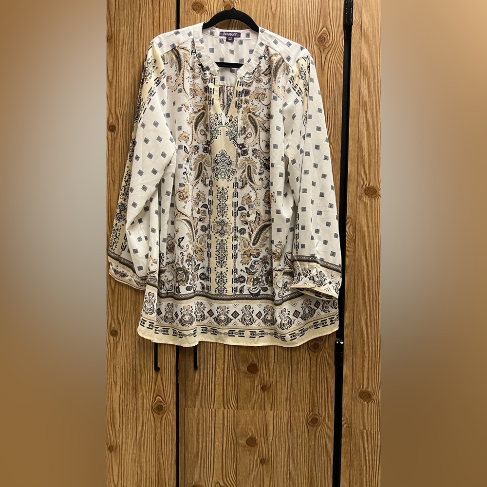 Roaman's‎ White and Black Patterned Top plus 24